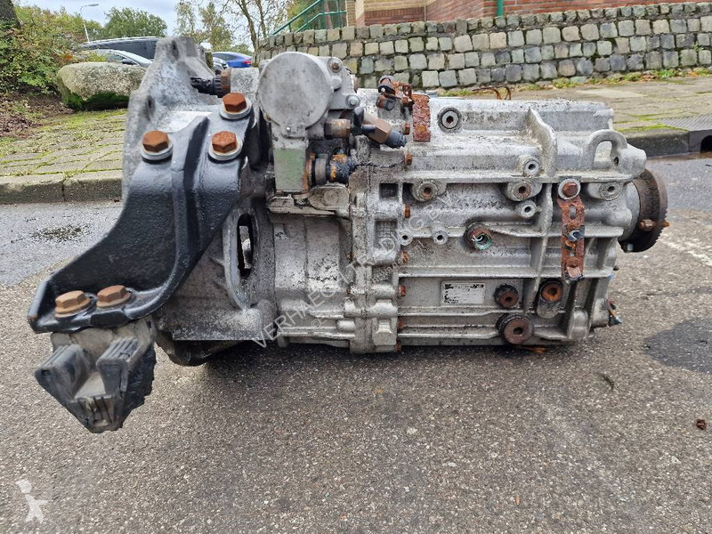Pièces poids lourds Mercedes GO210-6
