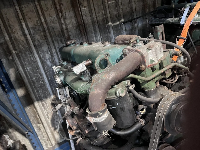 Vrachtwagenonderdelen Volvo D60A met transmissie