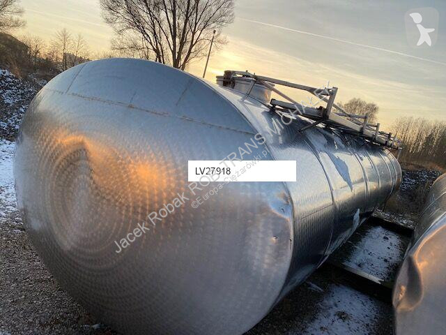 Attrezzature automezzi pesanti  Od 5000 l do 22...