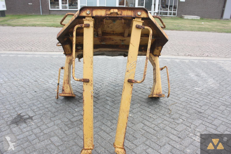 Reservedele til lastbil Caterpillar O-rops cab