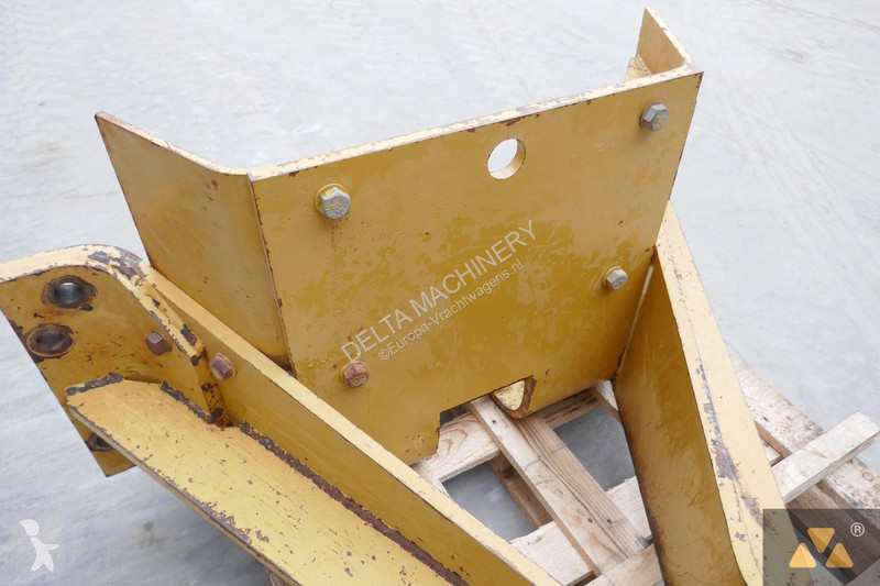 Náhradní díly pro kamiony Caterpillar D8T/ Drawbar