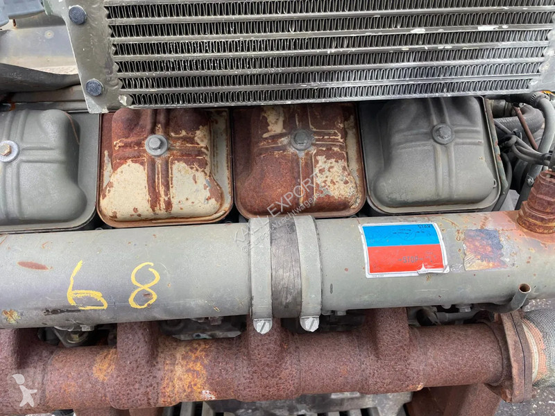 Náhradní díly pro kamiony Deutz V8 Engine...