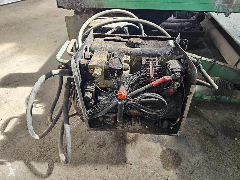 قطع غيار الآليات الثقيلة Dhollandia Tail lift...
