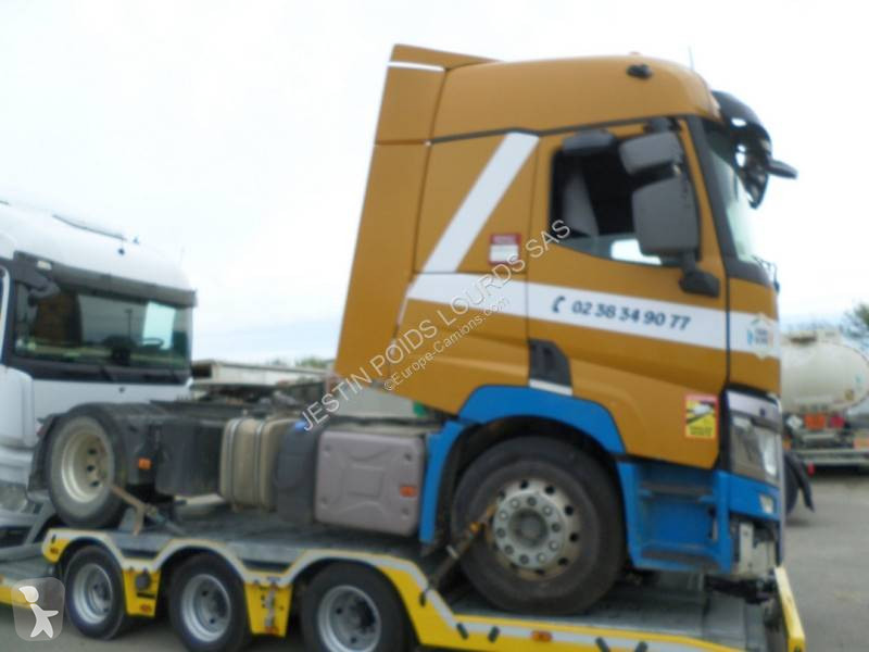 قطع غيار الآليات الثقيلة Renault