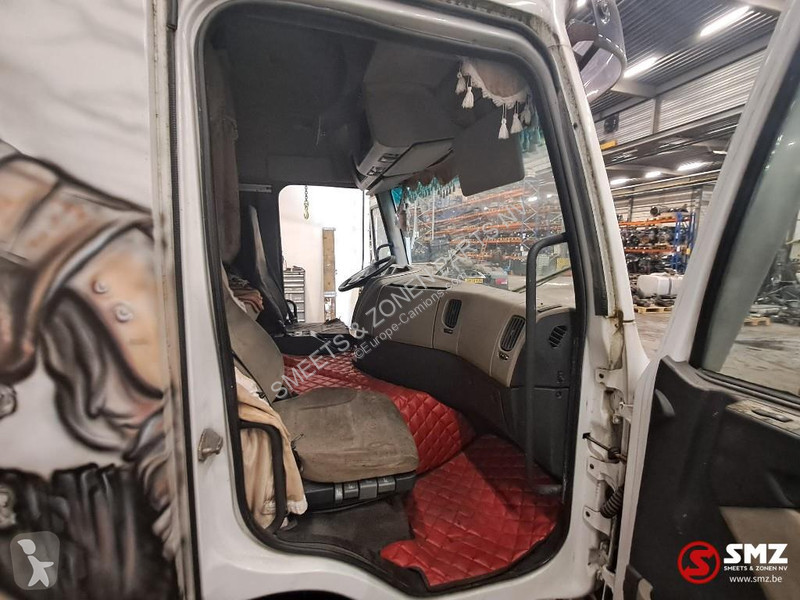 قطع غيار الآليات الثقيلة Renault Occ Cabine...
