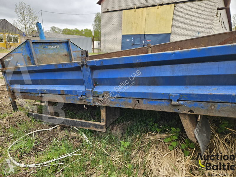 قطع غيار الآليات الثقيلة  cargo part with cylinder