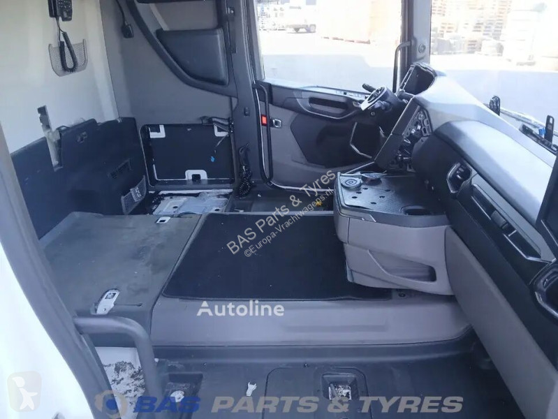 قطع غيار الآليات الثقيلة Scania