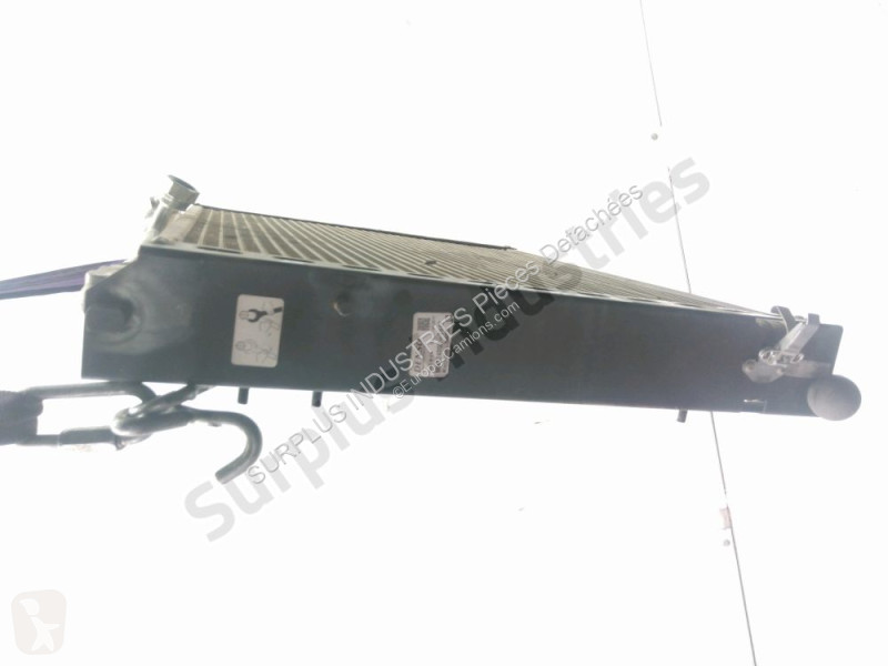 قطع غيار الآليات الثقيلة John Deere 8345R