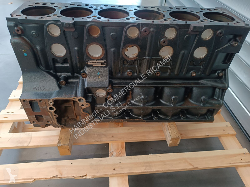 قطع غيار الآليات الثقيلة MAN TGM