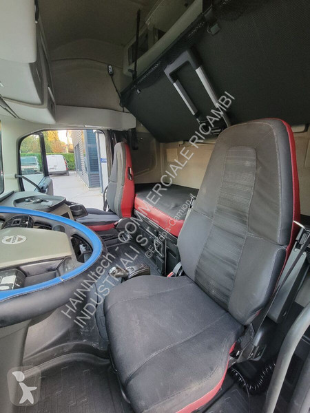 قطع غيار الآليات الثقيلة Volvo 4 GLOBETROTTER...