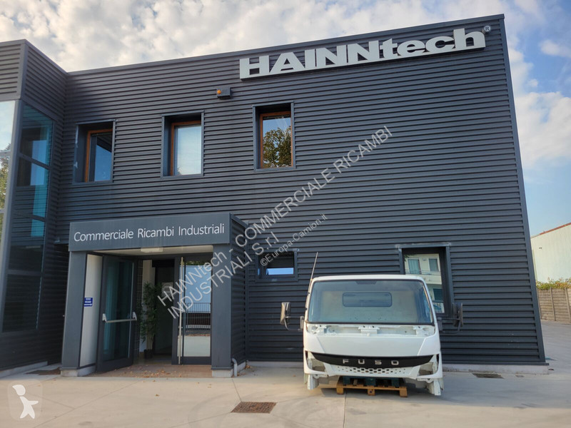 قطع غيار الآليات الثقيلة Mitsubishi Fuso CANTER...