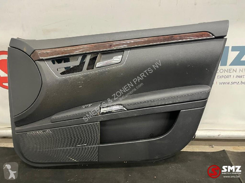 Pièces poids lourds Mercedes Occ set interieur...