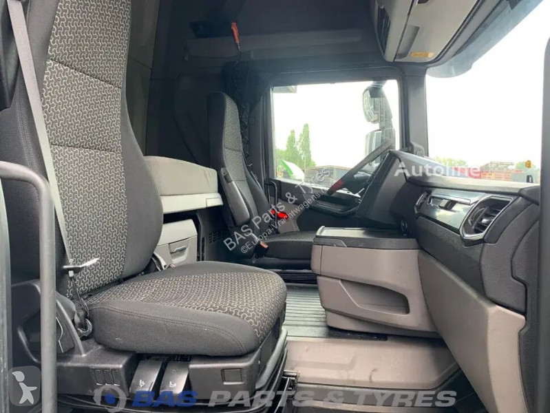 قطع غيار الآليات الثقيلة Scania