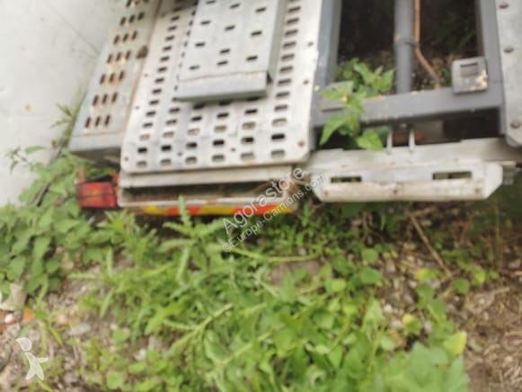 Pezzi di ricambio per mezzi pesanti Renault...