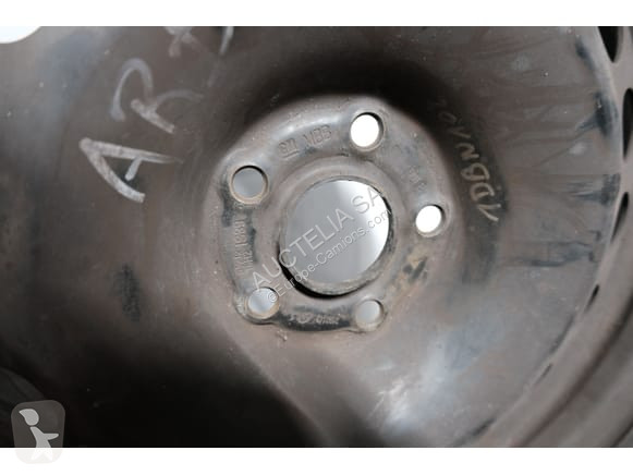 Vrachtwagenonderdelen  205/60 R16