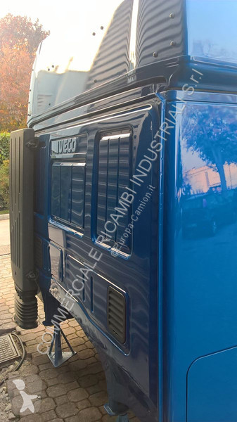 قطع غيار الآليات الثقيلة Iveco STRALIS AT EURO...