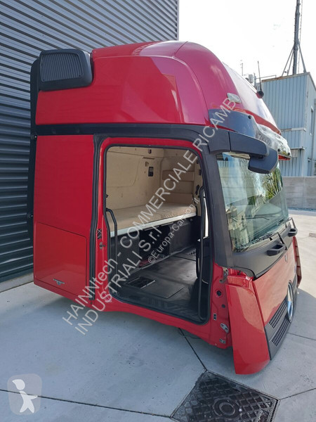 Mercedes ACTROS 2500mm GIGA SPACE truck part