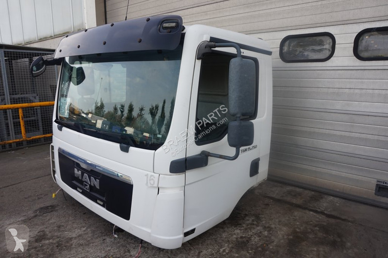 Pièces poids lourds MAN F99L10  6 CYL...