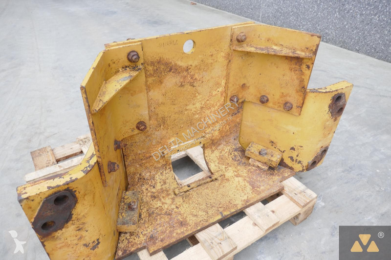 Náhradní díly pro kamiony Caterpillar D8T/ Drawbar
