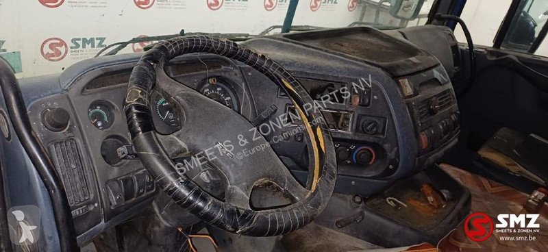 قطع غيار الآليات الثقيلة DAF Occ cabine DAF 95 XF