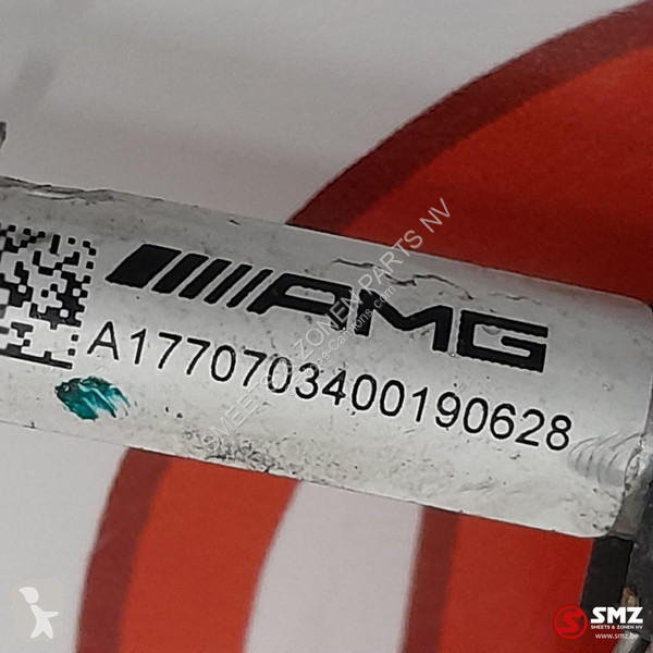 قطع غيار الآليات الثقيلة Mercedes Occ lot...