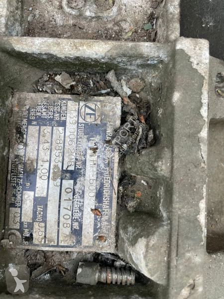Náhradní díly pro kamiony Deutz V8 Engine +...