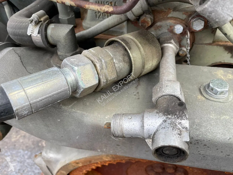 Náhradní díly pro kamiony Deutz V8 Engine...