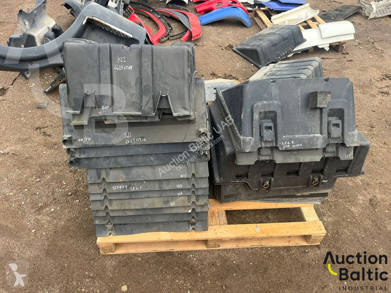 قطع غيار الآليات الثقيلة Scania Truck battery...