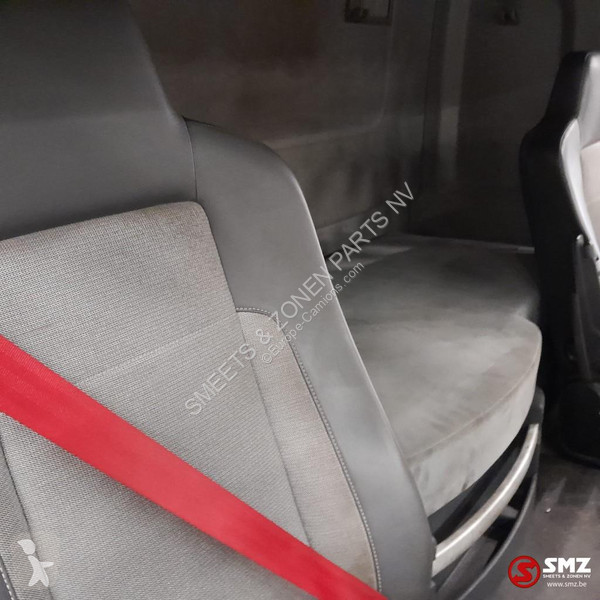 قطع غيار الآليات الثقيلة Renault Occ Cabine...