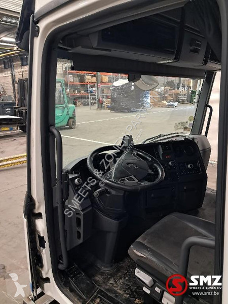 قطع غيار الآليات الثقيلة Renault Occ Cabine...