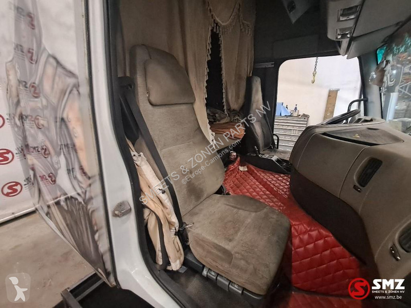 قطع غيار الآليات الثقيلة Renault Occ Cabine...
