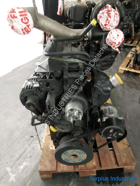 قطع غيار الآليات الثقيلة Deutz-Fahr AGROTRON...