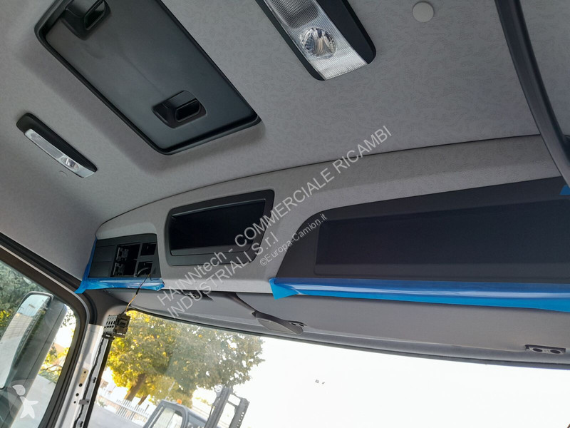 قطع غيار الآليات الثقيلة Mercedes AROCS ACTROS...