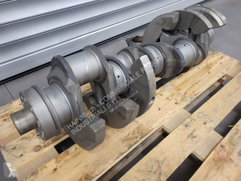 قطع غيار الآليات الثقيلة Scania