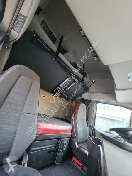 قطع غيار الآليات الثقيلة Volvo 4 GLOBETROTTER...