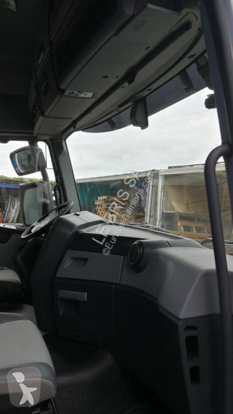 Pièces poids lourds Renault  T440 CABINE...