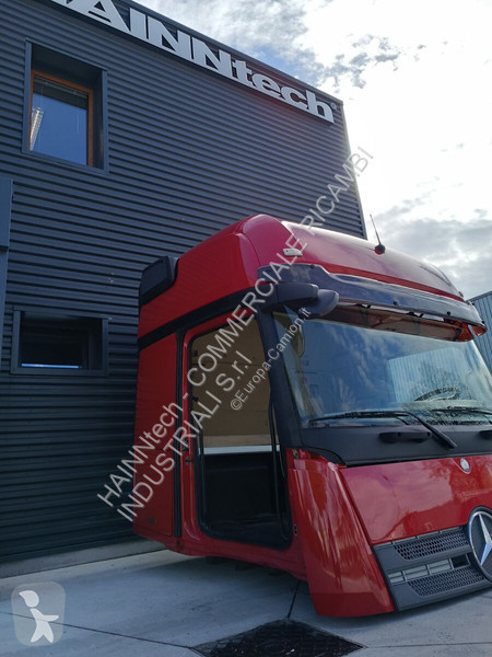 Mercedes ACTROS 2500mm GIGA SPACE truck part