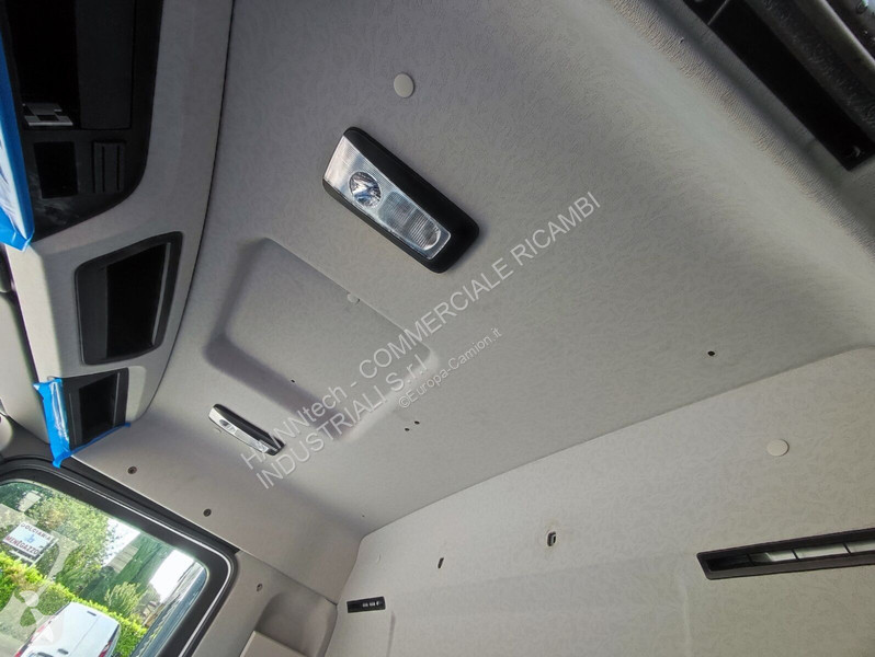 قطع غيار الآليات الثقيلة Mercedes AROCS ACTROS...