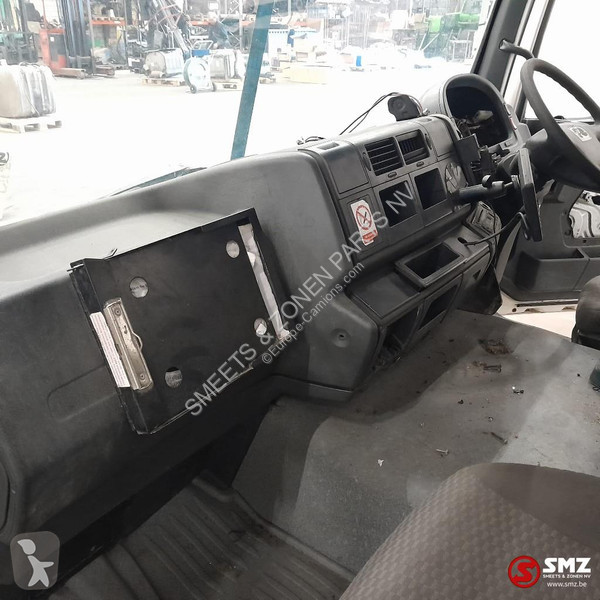 قطع غيار الآليات الثقيلة MAN Occ cabine RHD MAN