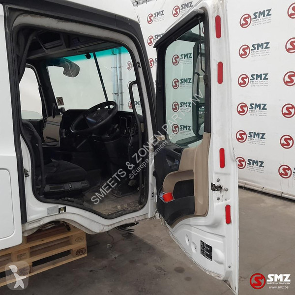 Piese camioane Mercedes Occ cabine RHD Mercedes