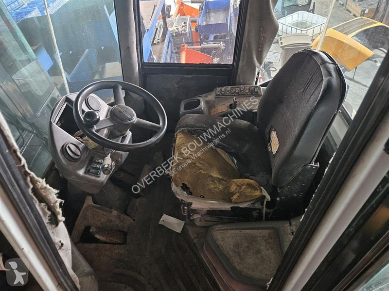 Запчасти для грузовика Liebherr L514...