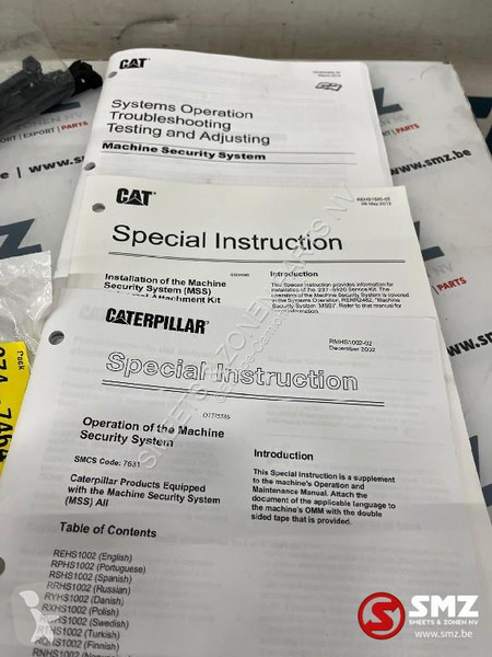 Pezzi di ricambio per mezzi pesanti Caterpillar...