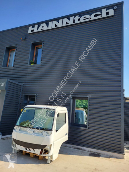 قطع غيار الآليات الثقيلة Mitsubishi Fuso CANTER...