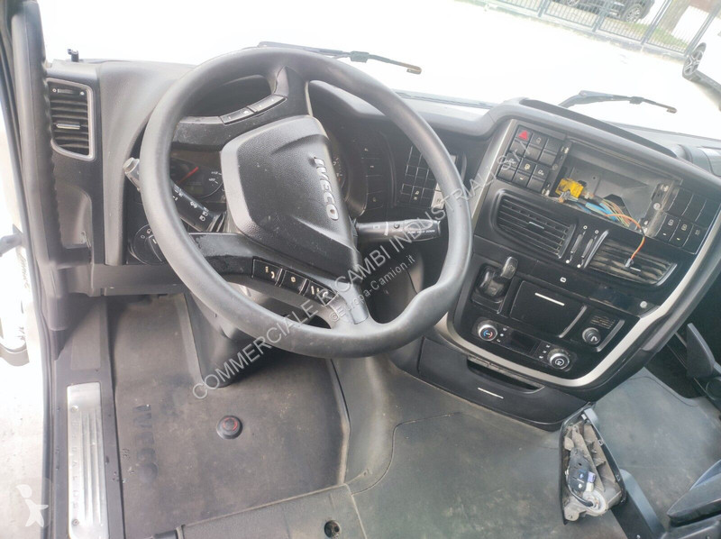قطع غيار الآليات الثقيلة Iveco STRALIS AS HIWAY...