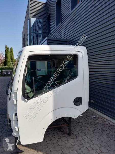قطع غيار الآليات الثقيلة Nissan NT400