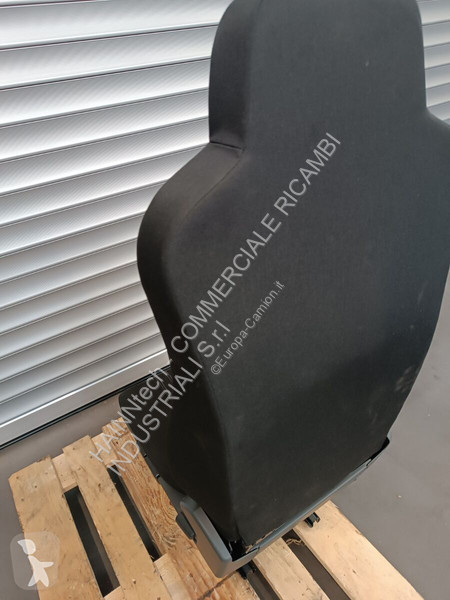 Pezzi di ricambio per mezzi pesanti Mercedes...