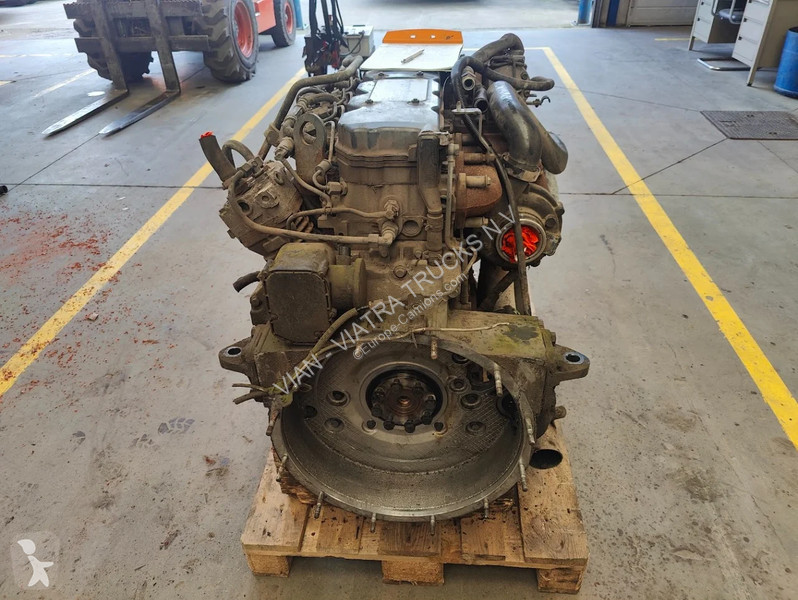 Vrachtwagenonderdelen Iveco F4AE0681*D (210HP...