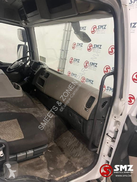 قطع غيار الآليات الثقيلة Renault Occ cabine...