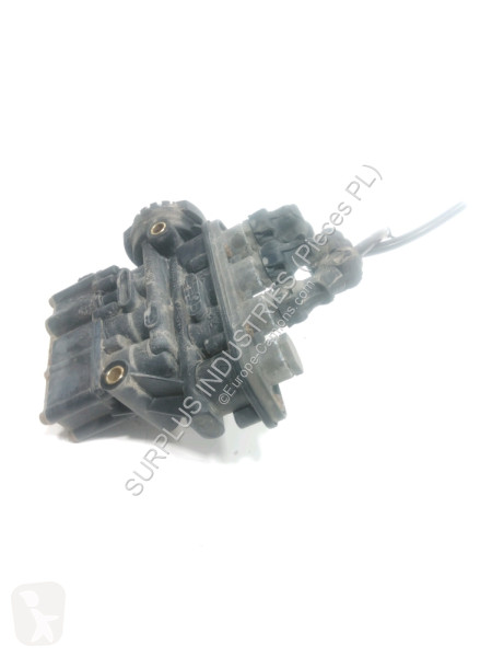 قطع غيار الآليات الثقيلة Volvo FL 240