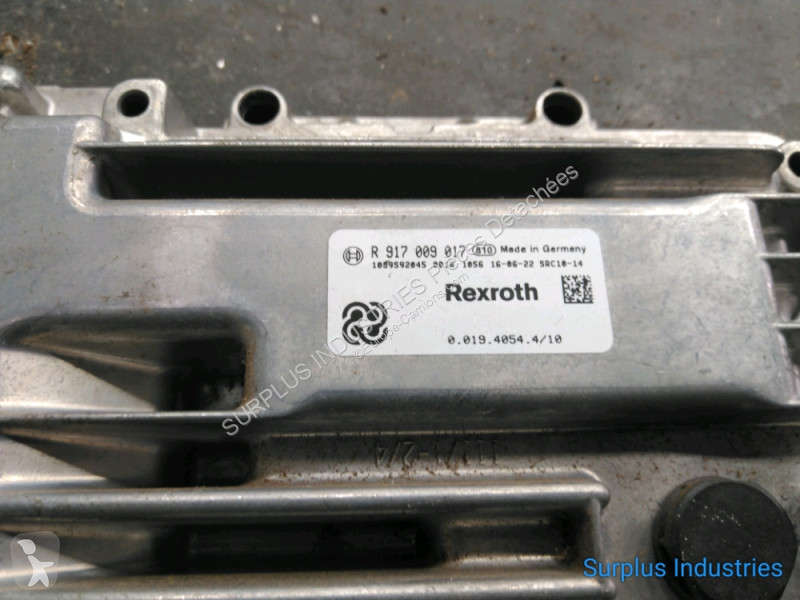 قطع غيار الآليات الثقيلة Deutz-Fahr AGROTRON...